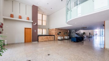 Perushuoneisto | Aula