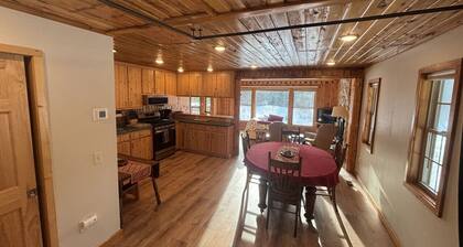 Snowmobile/ATV/Horseback Riding Haven: Quick Trail Access + Games/Entertainment Room