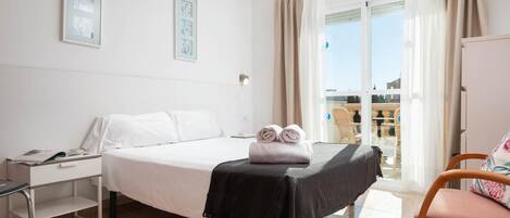 4 Schlafzimmer, Bügeleisen/Bügelbrett, WLAN, Bettwäsche