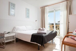 4 Schlafzimmer, Bügeleisen/Bügelbrett, WLAN, Bettwäsche