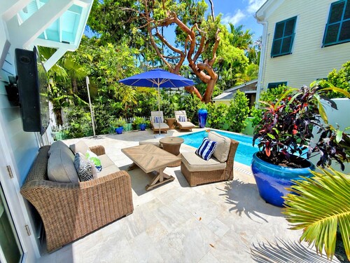 Luxury Windsor, Key West Retreat- Old Town ; Pool, Gated Parking, Walk to Duval
