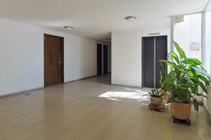 Interior - 1 bedroom apartment very well located close to Chapalita area (Zapopan)