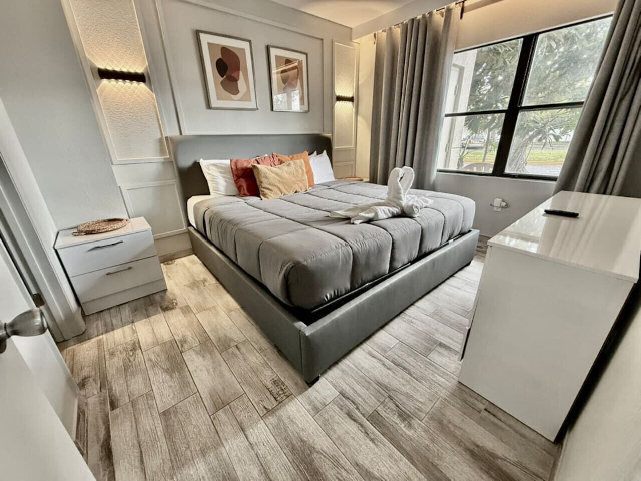 2 Schlafzimmer, Schreibtisch, Bügeleisen/Bügelbrett, WLAN