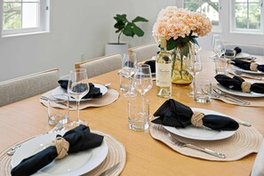 Dining - Sherman Oaks 5BR | Valley Views by Colby & Conrad (Los Angeles)
