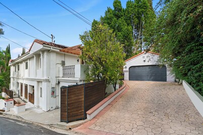 Sherman Oaks 5BR | Valley Views + Fire Pit | C&C