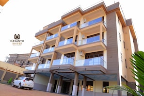 Front of property - Masanyu Suites (Kampala)