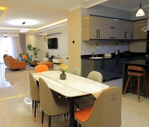 Apartment, 2 Bedrooms | In-room dining - Masanyu Suites (Kampala)