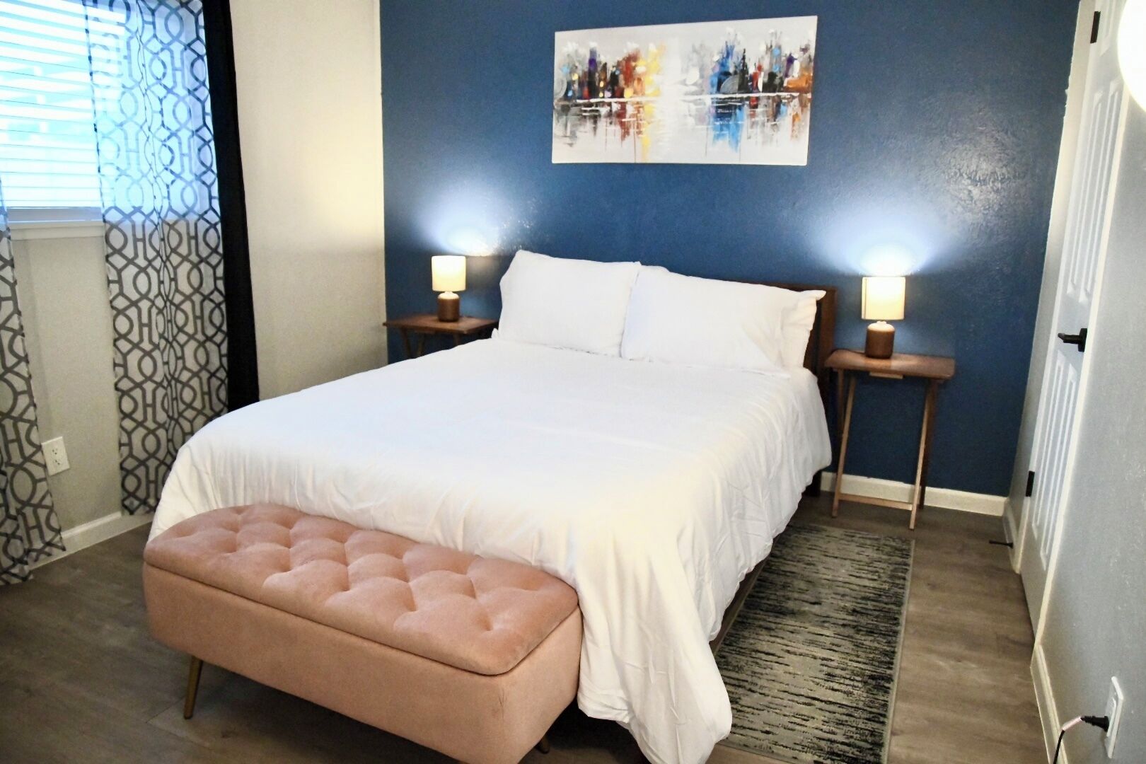 Iron/ironing board, free WiFi, bed sheets