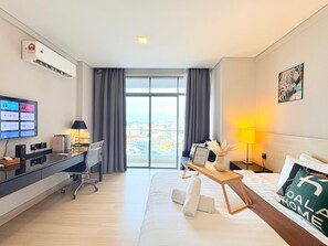 Living area - The Straits Residence by Koala (Malacca City)