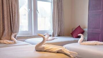 3 bedrooms, iron/ironing board, free WiFi, bed sheets