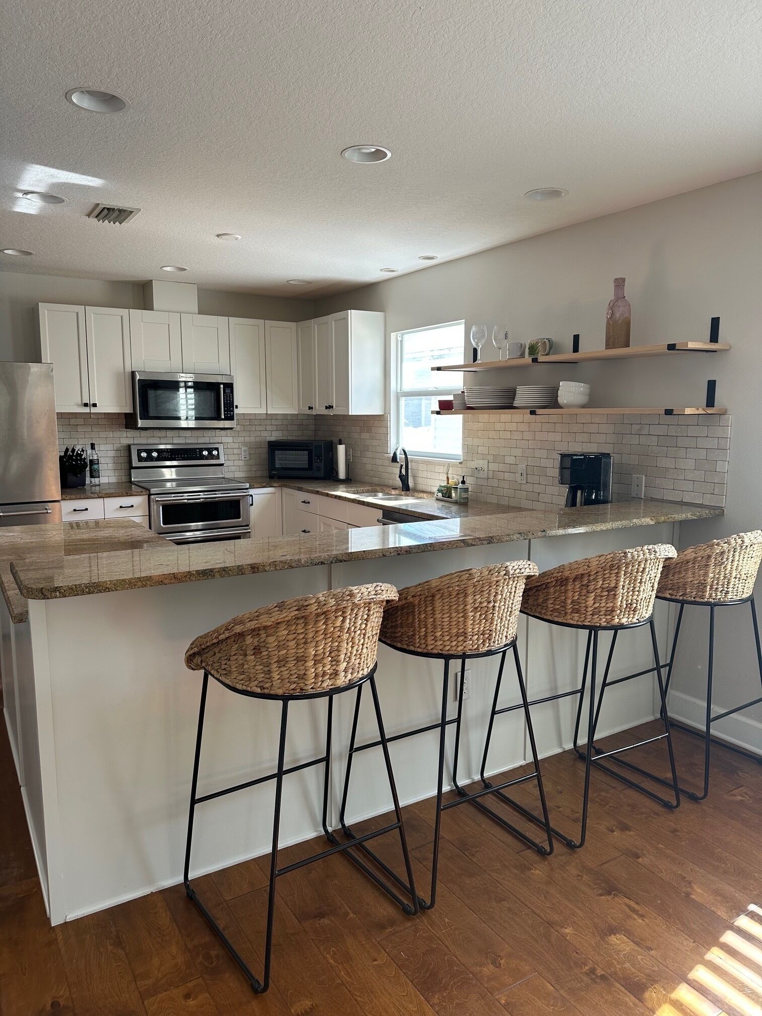 Microwave, oven, stovetop, dishwasher