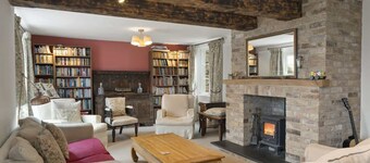 Spacious Family Home in Porlock, Parking & Garden