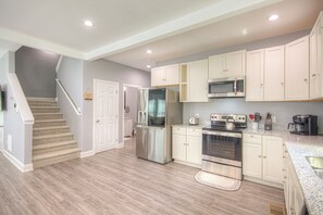 Private kitchen - Spacious 4-bedroom house in peaceful Riverdale! Built just 3 years ago! (Riverdale)