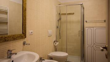 Hair dryer, bidet, towels