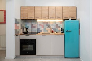 Réfrigérateur, four, plaque de cuisson, lave-vaisselle