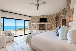 5 bedrooms, in-room safe, iron/ironing board, travel cot - Oceanfront Villa · Pool, Hot Tub, Fireplace & BBQ (San José del Cabo)
