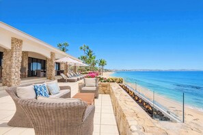 Property grounds - Oceanfront Villa · Pool, Hot Tub, Fireplace & BBQ (San José del Cabo)