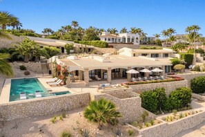 Exterior - Oceanfront Villa · Pool, Hot Tub, Fireplace & BBQ (San José del Cabo)