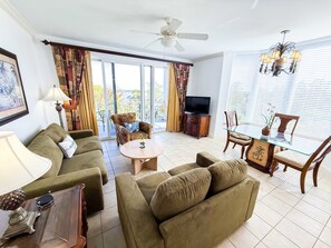 Living area - BHBR207 - Condo Close to Disney - 1 mile (Orlando)