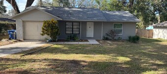3-bedroom bungalow in serene Minneola with cool AC