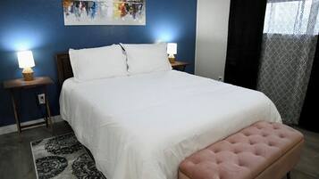 Iron/ironing board, free WiFi, bed sheets