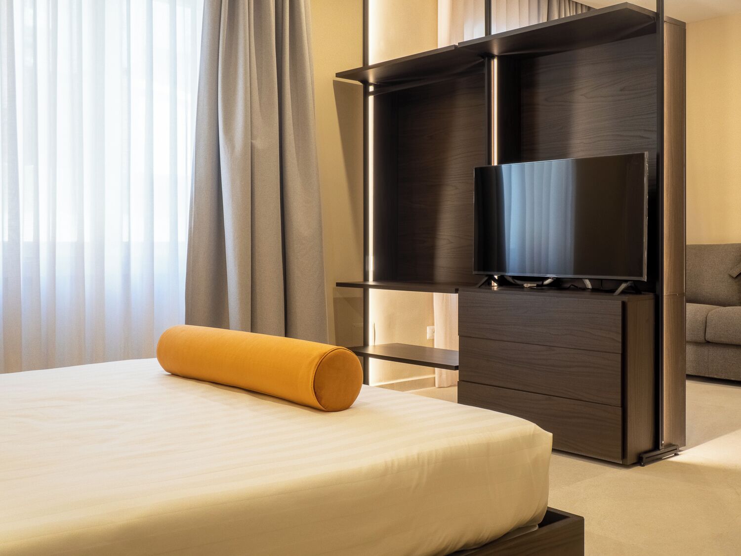 Standard Quadruple Room | Desk, laptop workspace, free WiFi