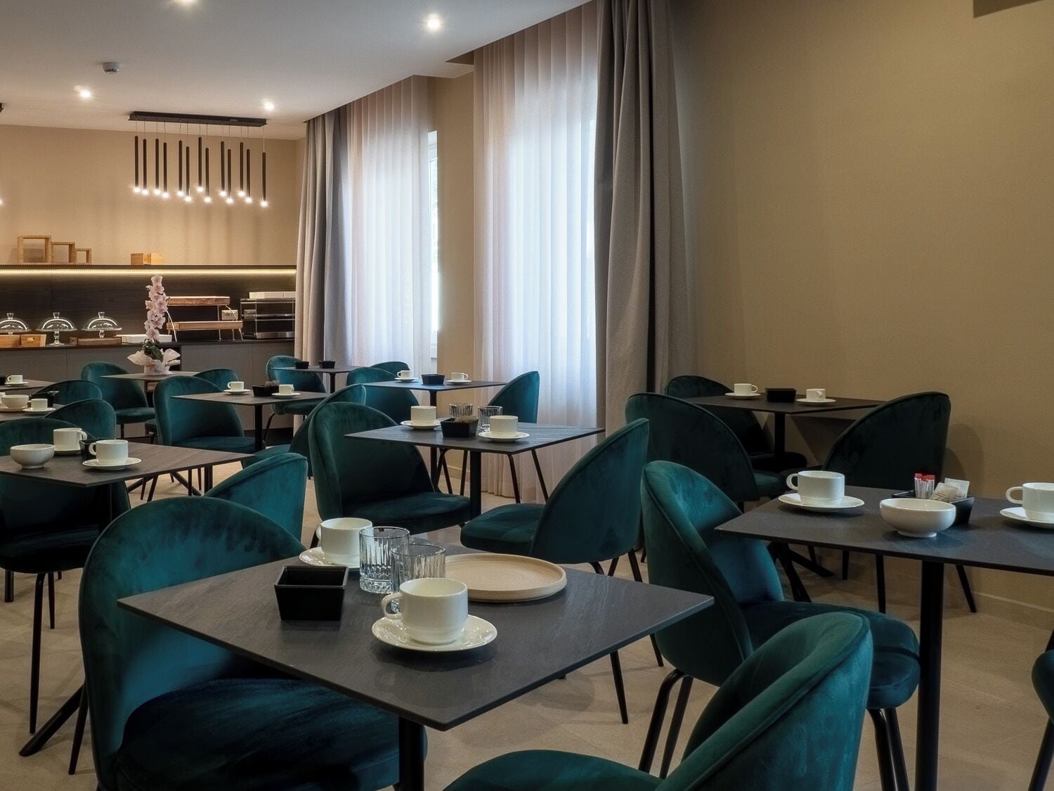 Desayuno buffet incluido todos los días 