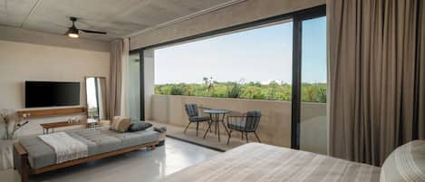 Työpöytä, kannettavalle tietokoneelle sopiva työtila, ilmainen Wi-Fi