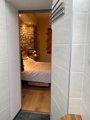 1 bedroom, WiFi - Jasmine joli chapeau A la montagne (Bagnères-de-Luchon)