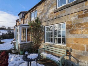 Terrace/patio - Cheyne Cottage (Whitby)