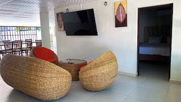 5 bedrooms