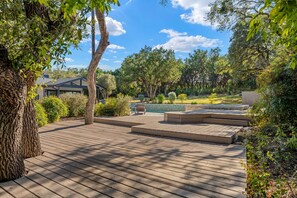 Terrace/patio - Hill Country Escape Pool Hot Tub & Lake Access (Austin)