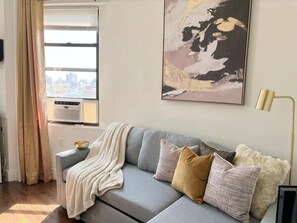 TV - 5 Beds Modern Apt Near Times Square & Broadway (New York)