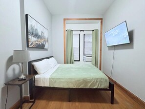 1 bedroom, iron/ironing board, travel crib, free WiFi