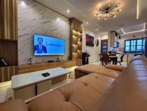 Smart TV, ping pong - 1 Bedroom En-Suite, Wi-Fi, Secured, 24/7 Power (Lekki)