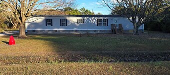 The Mystic- 2-bedroom mobile home in charming Gloucester Pet Friendly