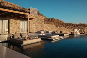 Pool - Villa Lyralei, Divine Sea & City Views, Private Pool, Furnished Terrace, Naxos (Naxos)