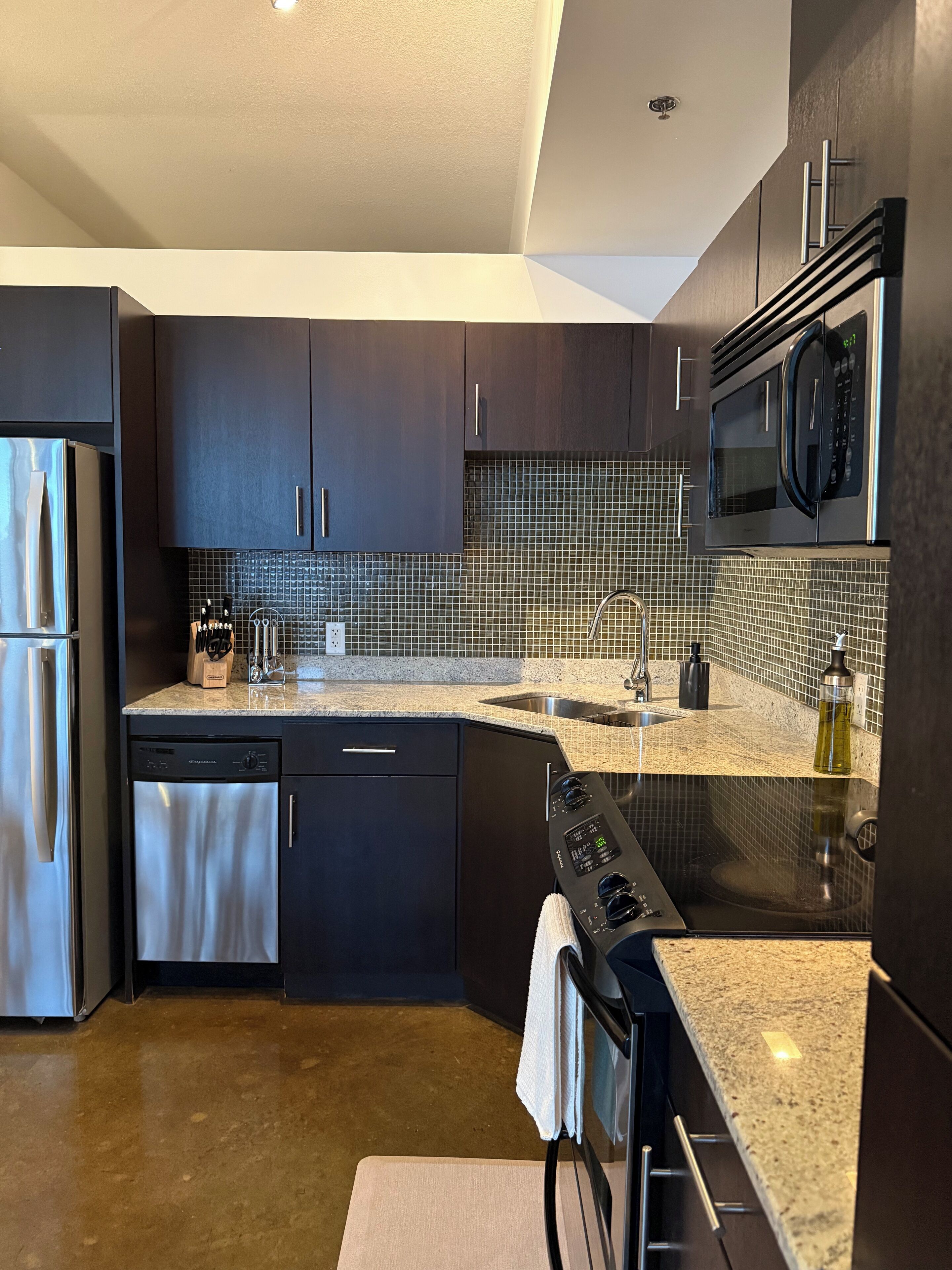 Microwave, oven, stovetop, dishwasher