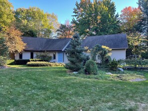 Exterior - The Scandinavian Chalet - Tranquility in Town (Midland)