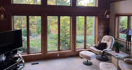 The Scandinavian Chalet - Tranquility in Town