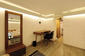 Interior - 1BR Vibrant Italian Style Loft (Mexico City)