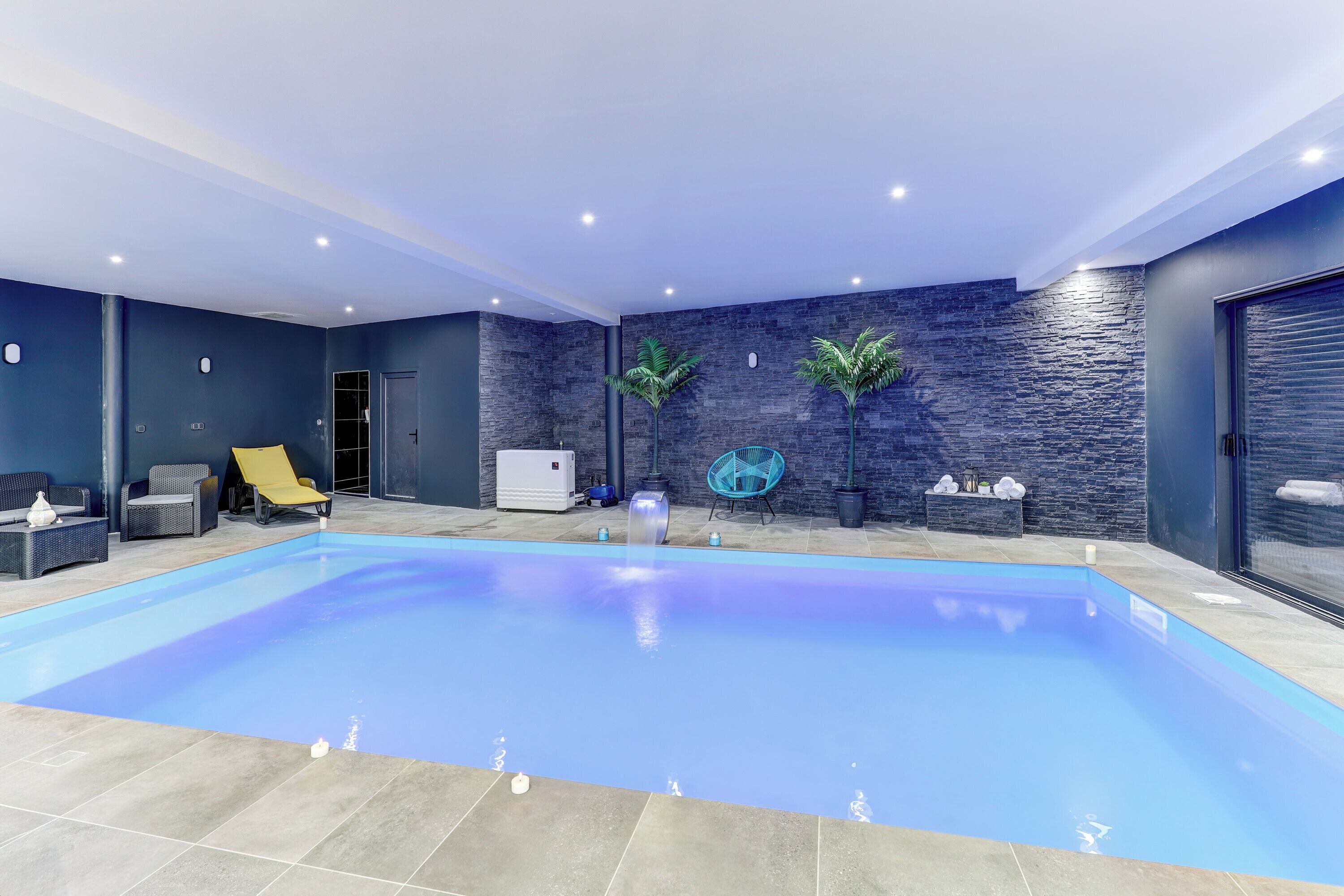 Piscine couverte, piscine chauffée