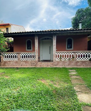 Exterior detail - Country house in Araçariguama – Comfort, Leisure and Convenience (Aracariguama)