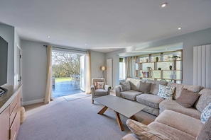 House, Accessible | 5 bedrooms - Host Stay Roundwood House (Norwich)