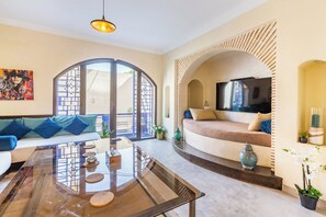 Living area - Beautiful Art Deco villa in the city center, 5 bedrooms (Marrakech)