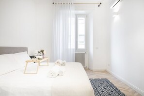 1 bedroom, iron/ironing board - Easylife - Milan - Torchio 4 - Historic Center (Milano)