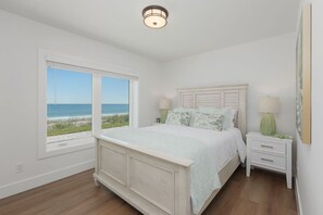 Unclassified image, 4 of 56, button