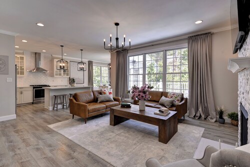  5BR Near Colonial Williamsburg & Busch Gardens, Gated,Pet-Friendly With Pool