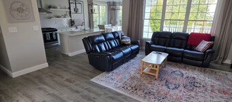  5BR Home Near Colonial Williamsburg & Busch Gardens, Gated,Pet-Friendly