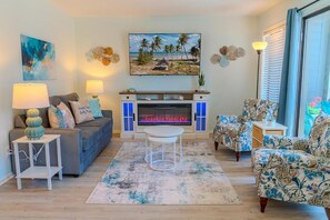 TV, fireplace - Rest & Relax - Beachfront Resort (Myrtle Beach)